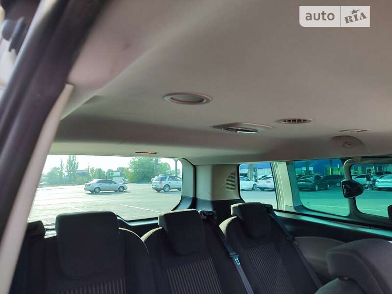Мінівен Ford Tourneo Custom 2015 в Кривому Розі