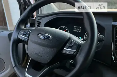 Ford Tourneo Custom 2019