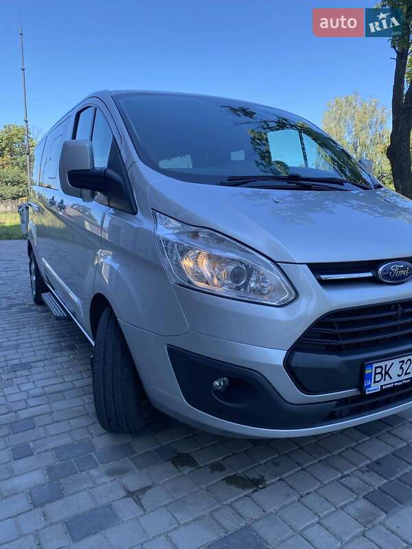 Мінівен Ford Tourneo Custom 2017 в Березному
