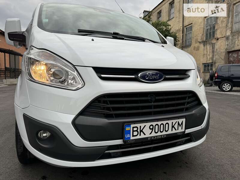 Мінівен Ford Tourneo Custom 2016 в Рівному