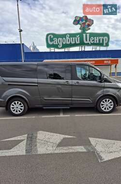 Минивэн Ford Tourneo Custom 2023 в 