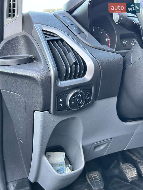 Мінівен Ford Tourneo Custom 2014 в Почаєві