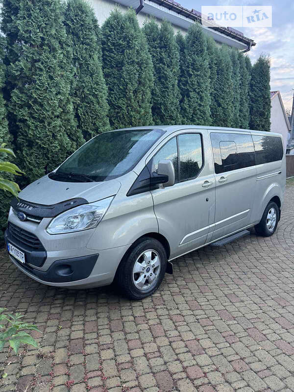 Минивэн Ford Tourneo Custom 2018 в 