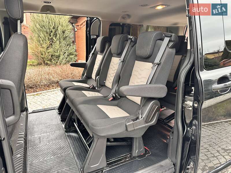 Мінівен Ford Tourneo Custom 2016 в Києві