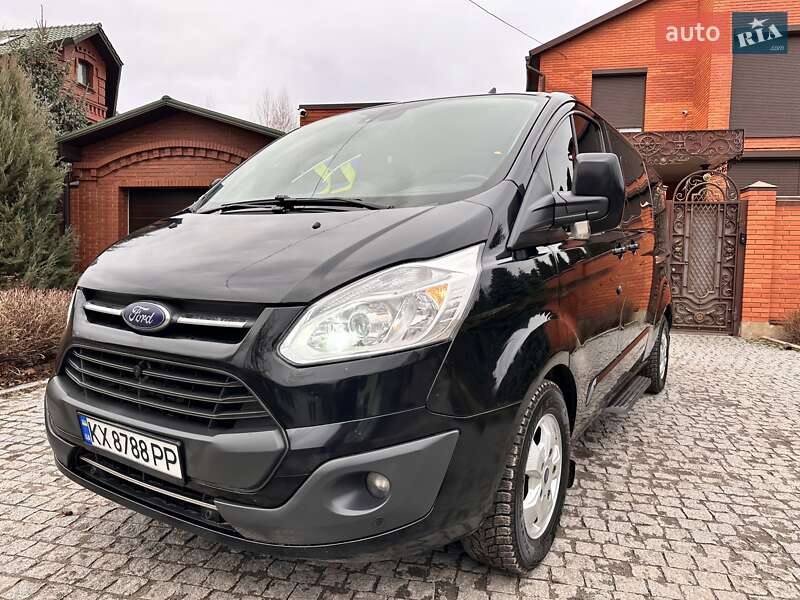 Мінівен Ford Tourneo Custom 2016 в Києві