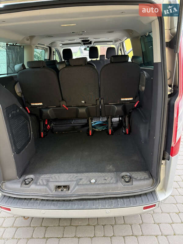 Мінівен Ford Tourneo Custom 2015 в Жовкві