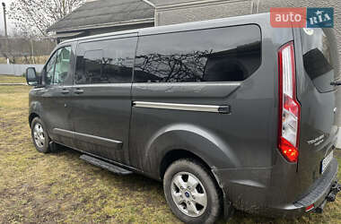 Мінівен Ford Tourneo Custom 2017 в  фото 16 Мінівен Ford Tourneo Custom 2017 в