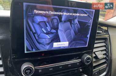 Минивэн Ford Tourneo Custom 2023 в 