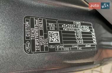 Минивэн Ford Tourneo Custom 2023 в 