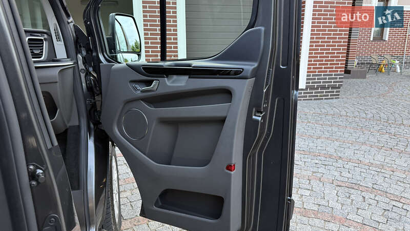 Мінівен Ford Tourneo Custom 2023 в Дніпрі