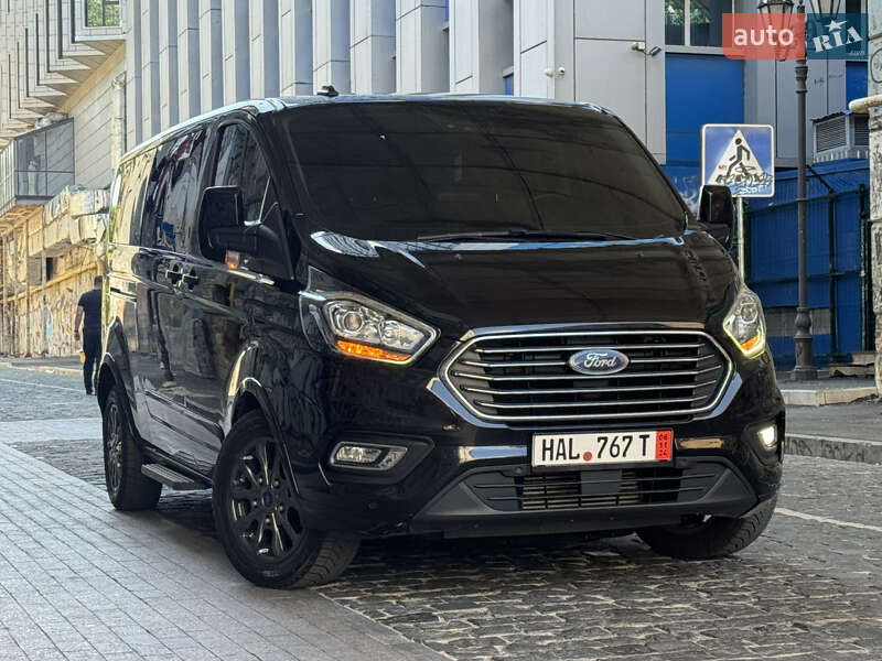 Минивэн Ford Tourneo Custom 2021 в Одессе
