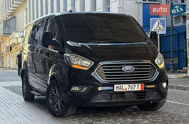 Мінівен Ford Tourneo Custom 2021 в 