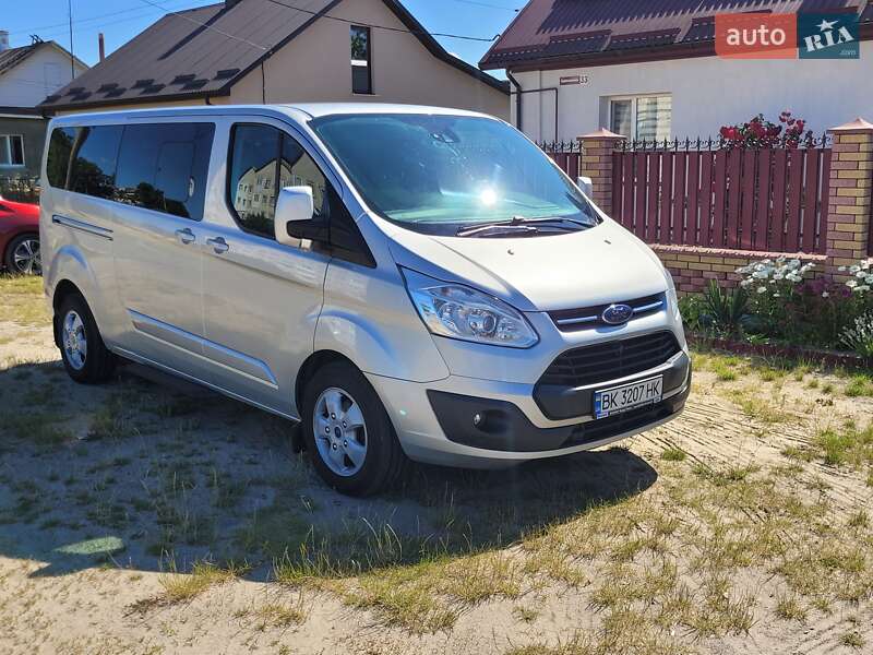 Мінівен Ford Tourneo Custom 2017 в Березному