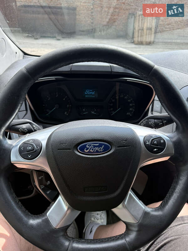 Мінівен Ford Tourneo Custom 2016 в Львові