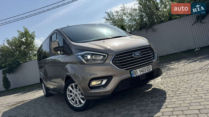 Ford Tourneo Custom 2020