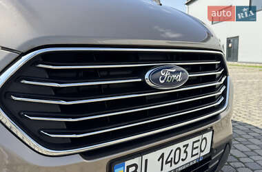 Минивэн Ford Tourneo Custom 2020 в 