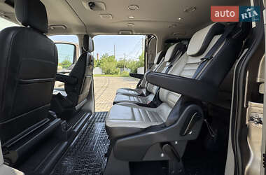 Минивэн Ford Tourneo Custom 2020 в 