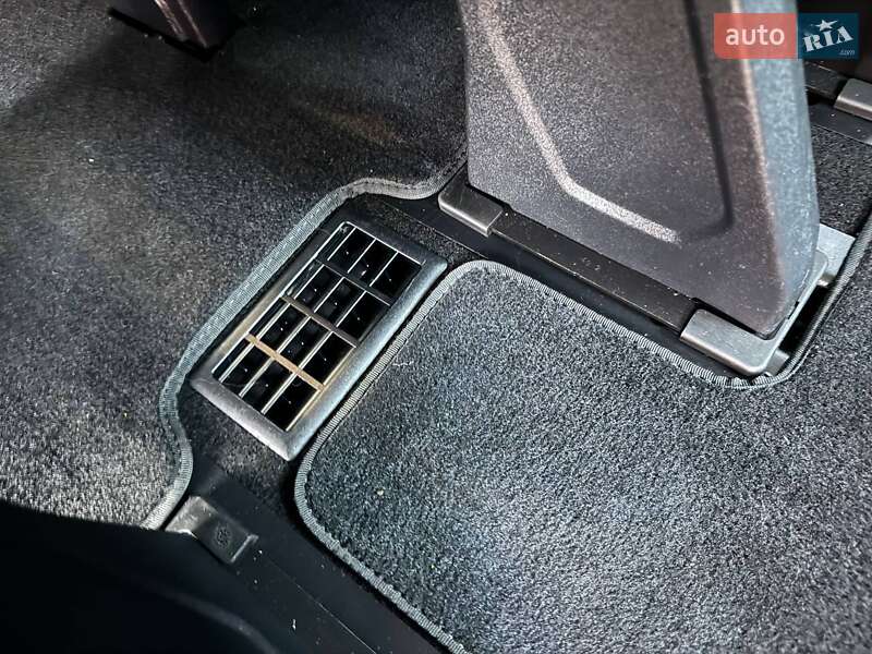 Минивэн Ford Tourneo Custom 2023 в Ровно