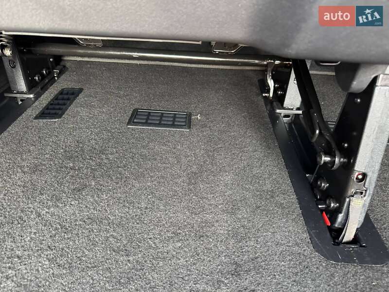 Минивэн Ford Tourneo Custom 2023 в Ровно