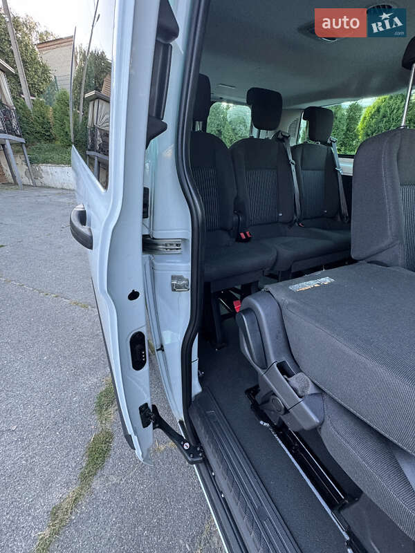 Минивэн Ford Tourneo Custom 2013 в Харькове фото 33 Минивэн Ford Tourneo Custom 2013 в Харькове