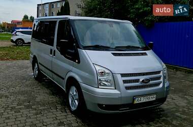 Ford Tourneo Custom 2012