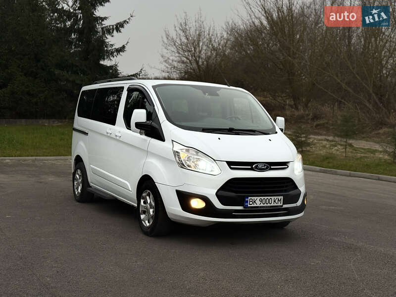 Минивэн Ford Tourneo Custom 2016 в Ровно