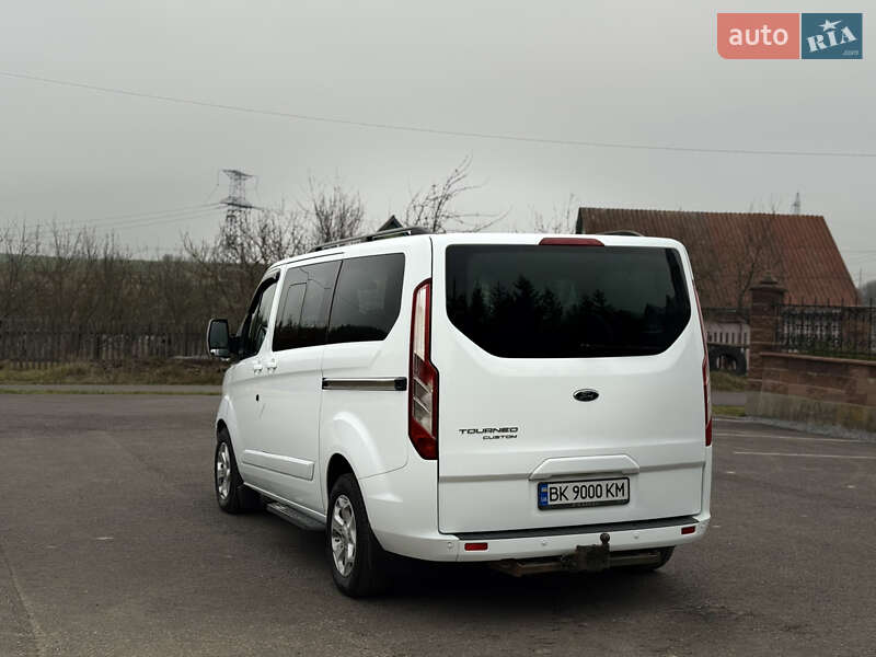 Минивэн Ford Tourneo Custom 2016 в Ровно