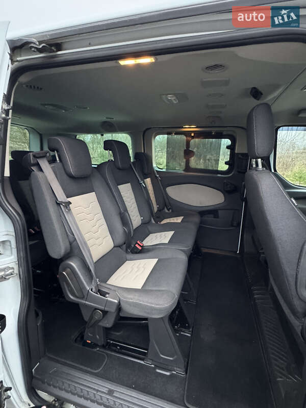 Минивэн Ford Tourneo Custom 2016 в Ровно