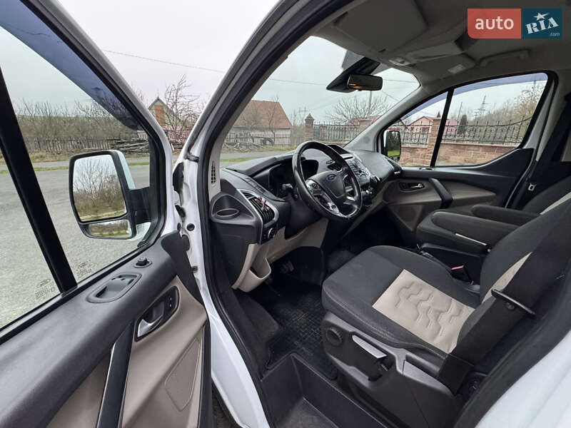 Минивэн Ford Tourneo Custom 2016 в Ровно
