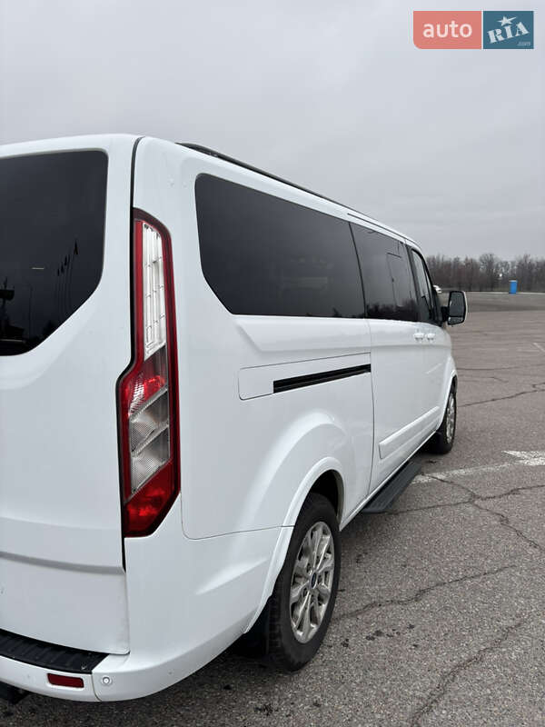 Мінівен Ford Tourneo Custom 2019 в Дніпрі фото 5 Мінівен Ford Tourneo Custom 2019 в Дніпрі