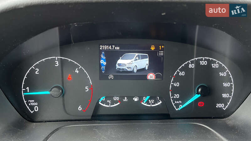 Минивэн Ford Tourneo Custom 2020 в Сваляве фото 17 Минивэн Ford Tourneo Custom 2020 в Сваляве