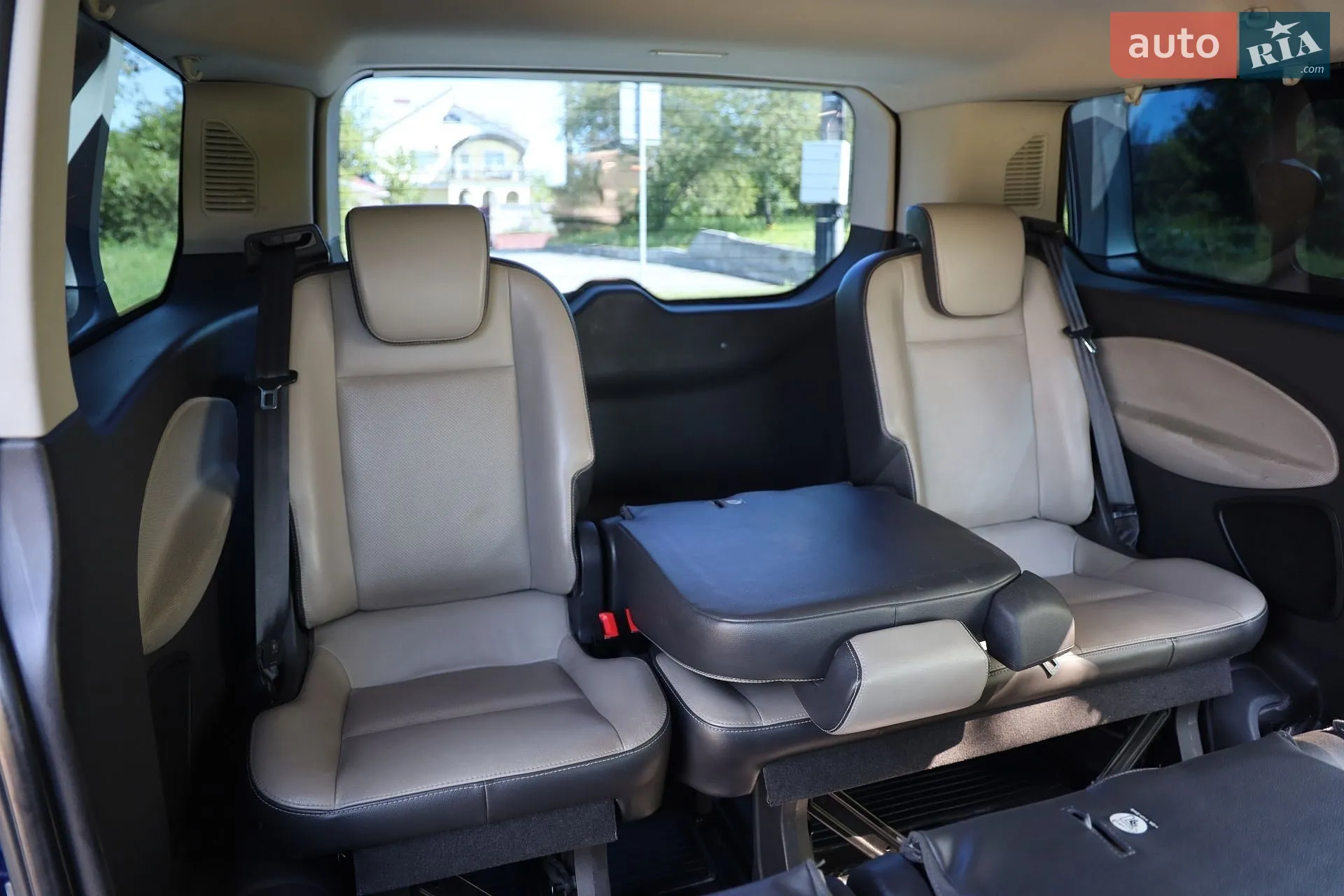 2014 Ford Tourneo Custom - мініатюра 25