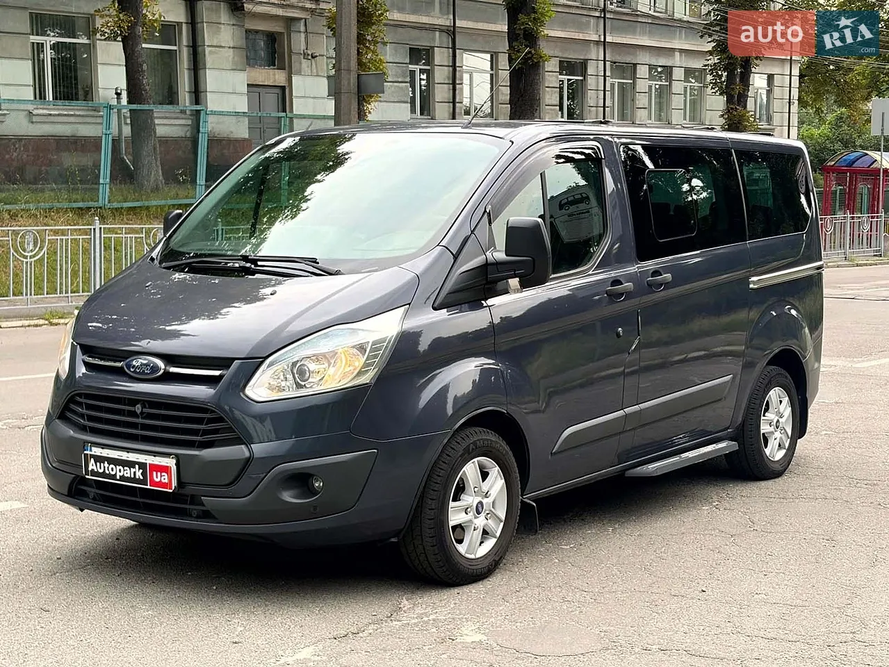 2015 Ford Tourneo Custom - мініатюра 11