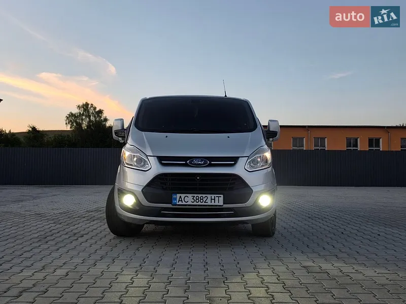 Ford Tourneo Custom
