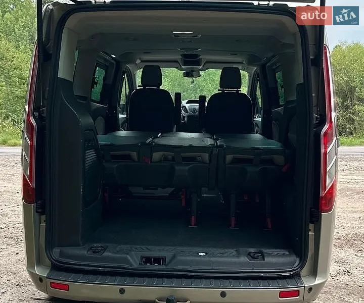 Ford Tourneo Custom