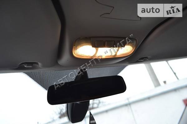 Вантажопасажирський фургон Ford Transit Connect 2015 в Хмельницькому