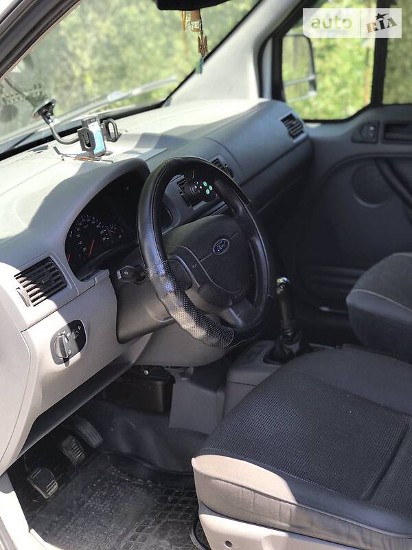 Мінівен Ford Transit Connect 2005 в Ужгороді