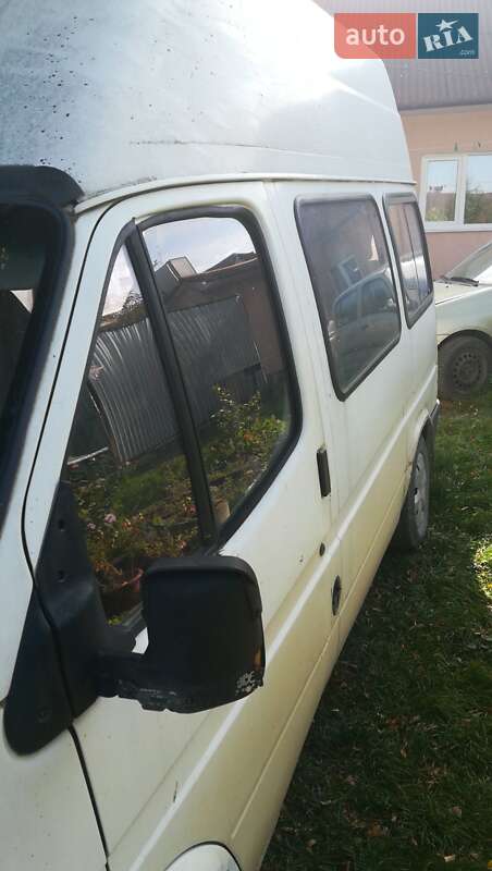 Мінівен Ford Transit Connect 1994 в Чернівцях