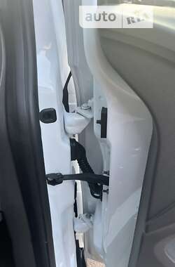 Грузовой фургон Ford Transit Connect 2019 в 