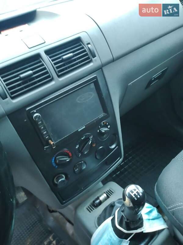 Минивэн Ford Transit Connect 2006 в Рахове