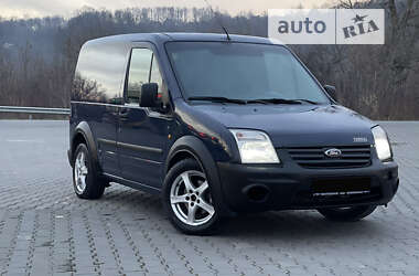 Вантажний фургон Ford Transit Connect 2011 в Чернівцях
