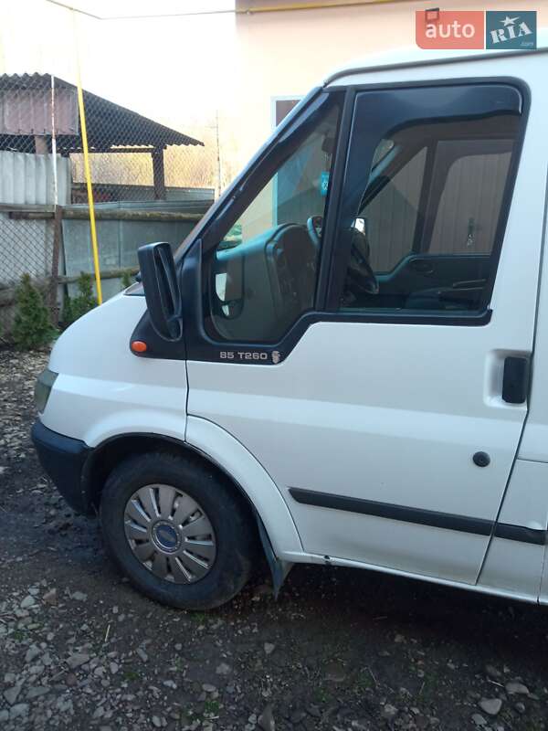 Минивэн Ford Transit Connect 2004 в 