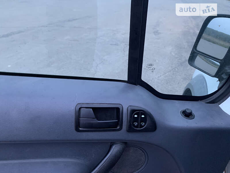 Грузовой фургон Ford Transit Connect 2007 в Баре