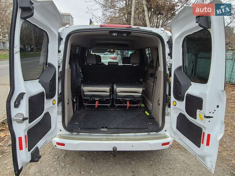 Минивэн Ford Transit Connect 2015 в Ивано-Франковске