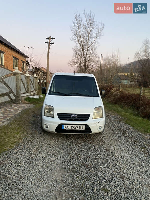 Вантажний фургон Ford Transit Connect 2009 в Хусті