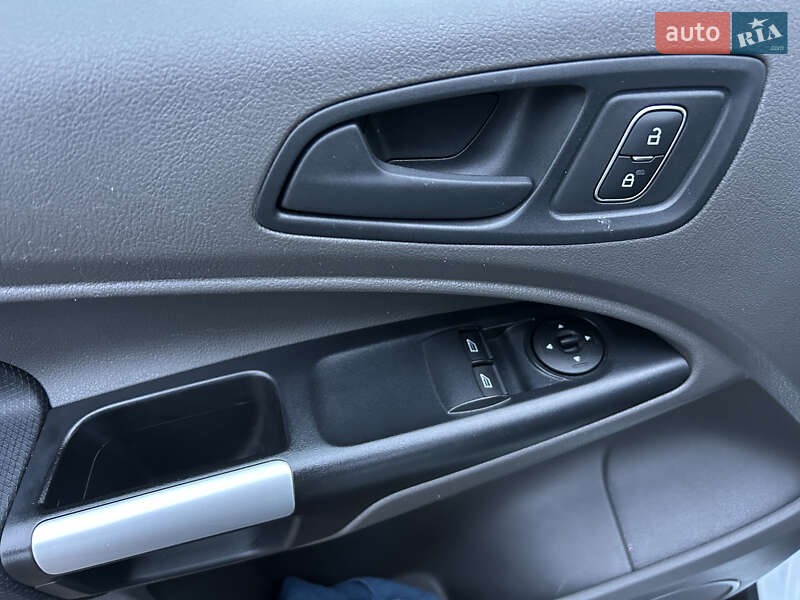 Вантажний фургон Ford Transit Connect 2020 в Ніжині