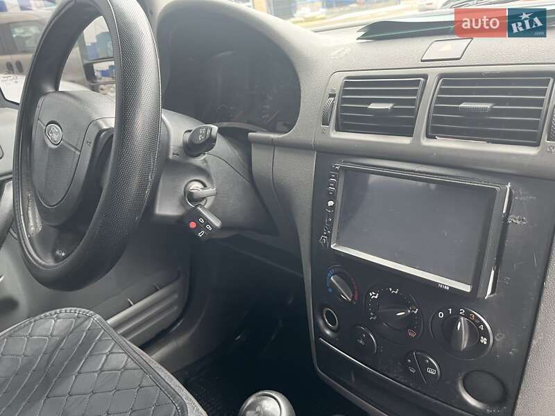 Мінівен Ford Transit Connect 2004 в Боярці фото 10 Мінівен Ford Transit Connect 2004 в Боярці