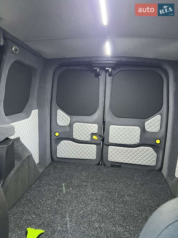 Вантажний фургон Ford Transit Connect 2013 в Житомирі