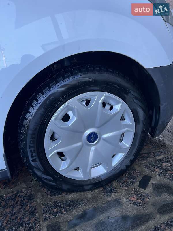 Вантажний фургон Ford Transit Connect 2013 в Житомирі