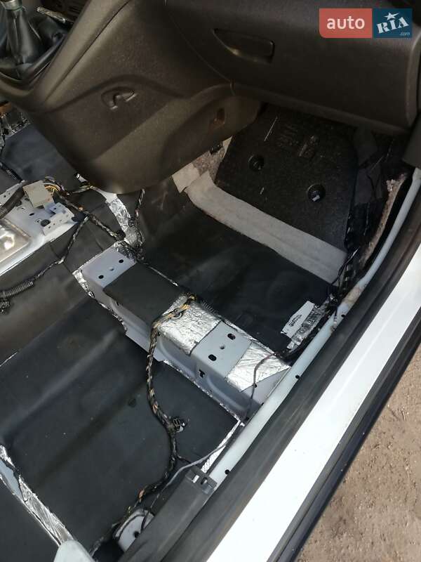 Вантажний фургон Ford Transit Connect 2013 в Житомирі